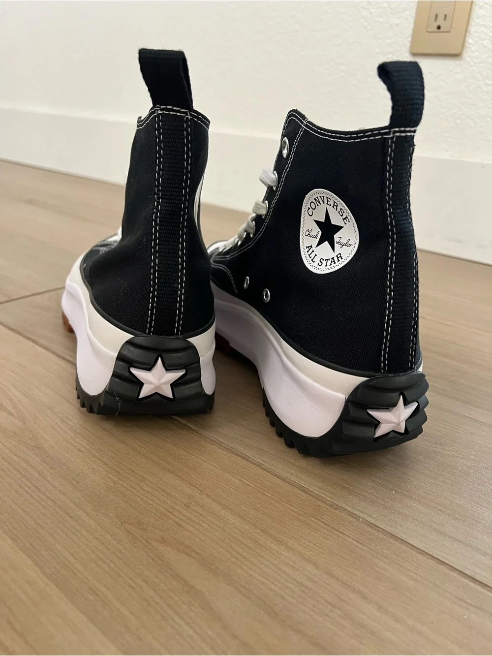 Converse Run Star Hike Platform Sneaker - Black / White / Gum